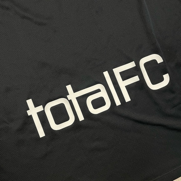 Nike F.C. Soccer Jersey Men’s Large - Picture 4 of 8